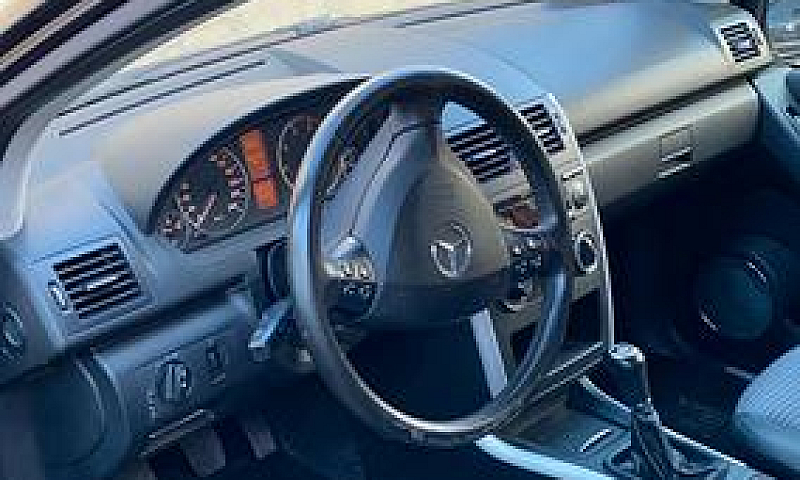 Mercedes Classe A...