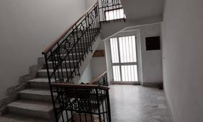 Zona S.lucia Tra Via...