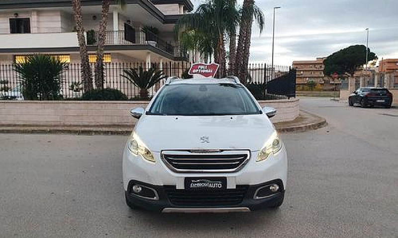 Peugeot 2008 1.6 E-H...