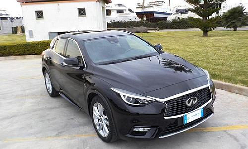 Infiniti Q30 2.2 Die...