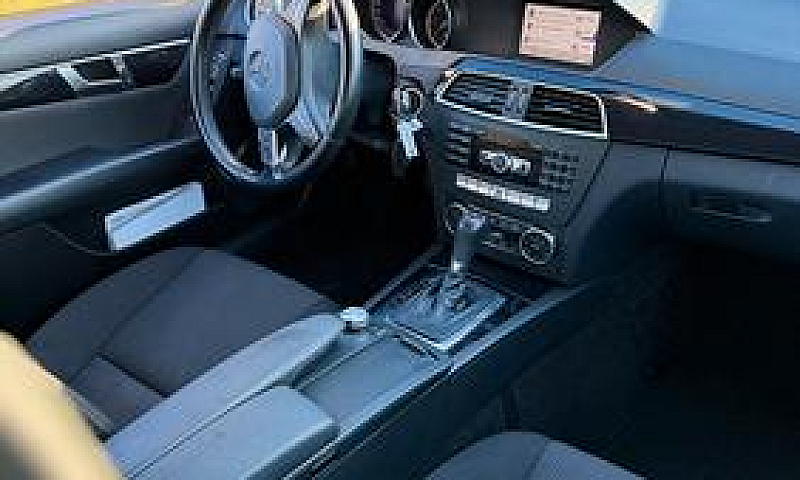 Mercedes Benz C220 A...