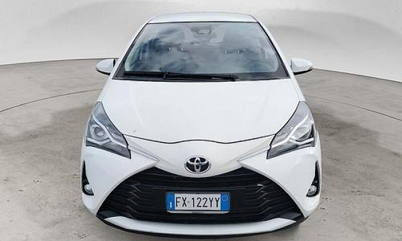 Toyota Yaris 1.0 72 ...