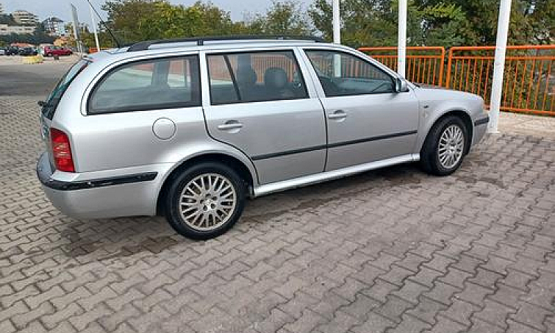 Skoda Octavia 1ª Ser...