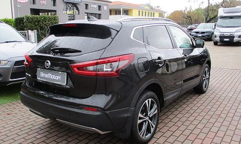 Nissan Qashqai 1.5 D...