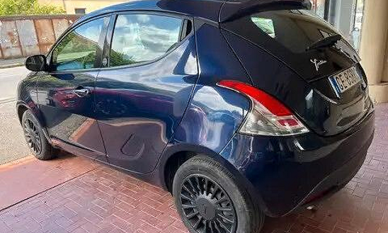 Lancia Ypsilon 1.0 F...