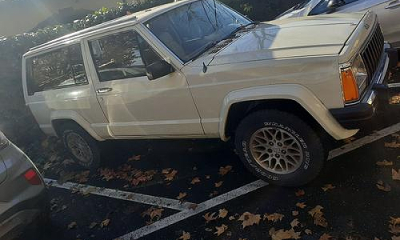 Jeep Cherokee Xj 2.5...