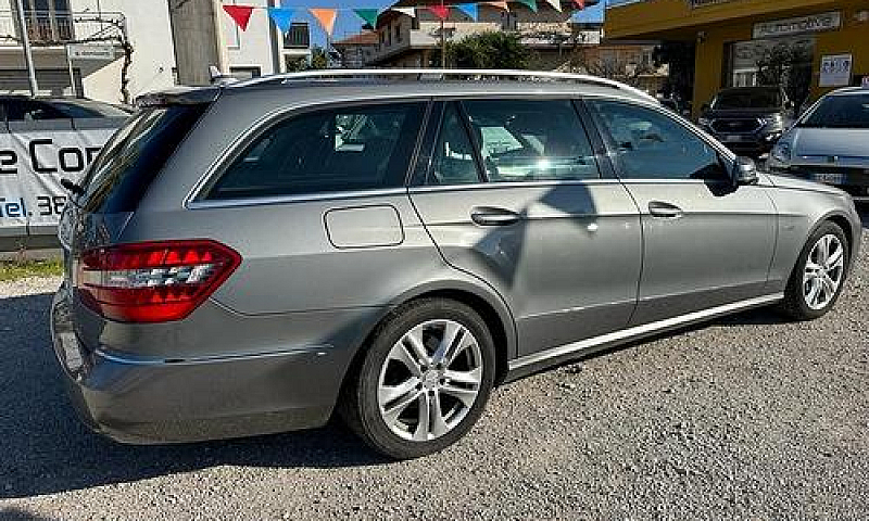 Mercedes-Benz E 220 ...