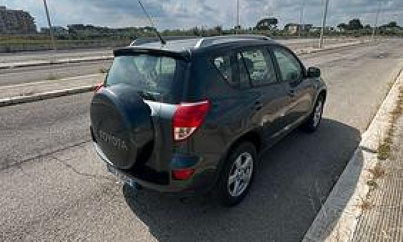 Toyota Rav 4 2.2 D-4...