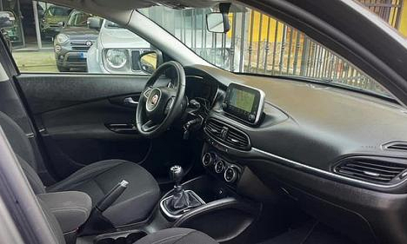 Fiat Tipo 5P 1.6 Mjt...