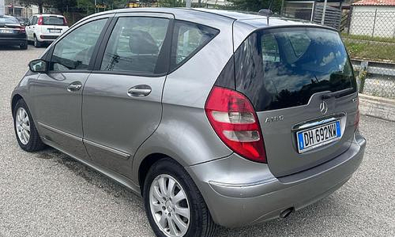Mercedes-Benz A 180 ...