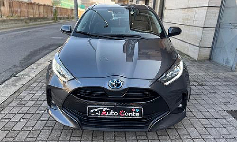 Toyota Yaris 1.5 Hyb...