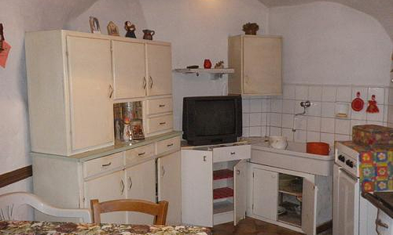 Porzione Di Casa - S...