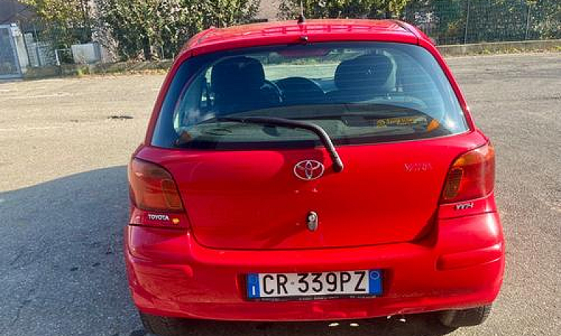 Toyota Yaris 3P. 1.0...