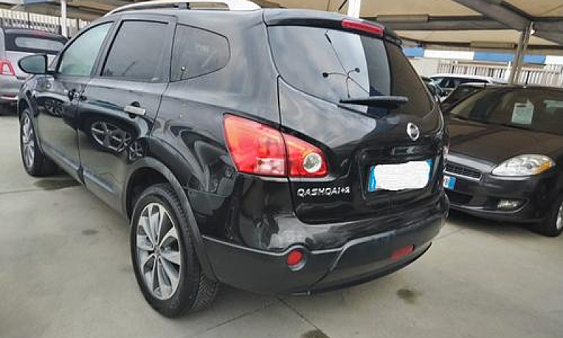 Nissan Qashqai+2...