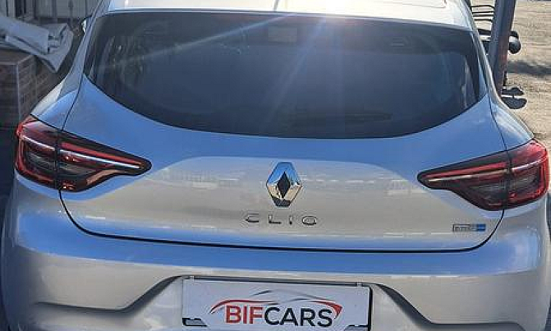 Renault Clio Full Hy...