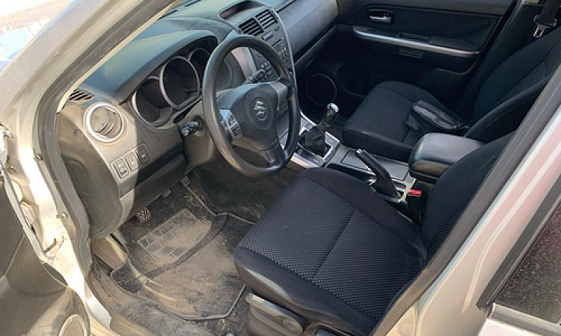 Suzuki Gran Vitara 1...