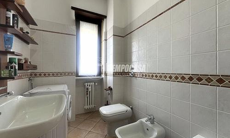 Trilocale In Posizio...