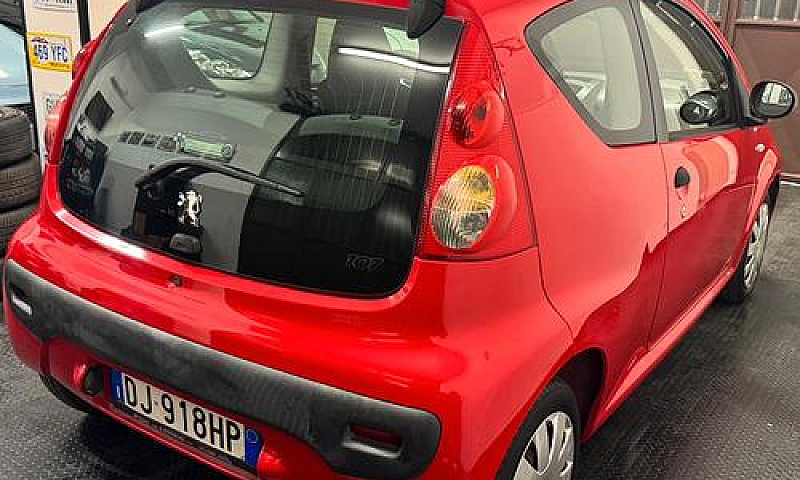 Peugeot 107 1.0 68Cv...