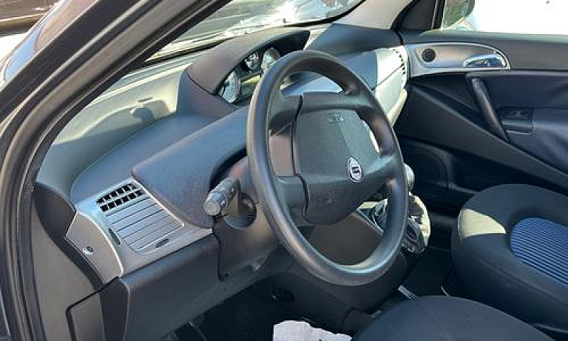 Lancia Ypsilon 1.2 A...