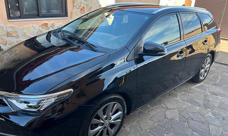 Toyota Auris Perfett...