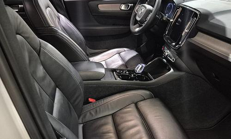 Volvo Xc40 B4 Awd Ge...
