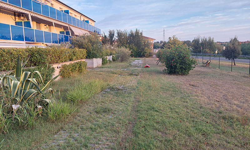Quadrilocale Di 90 M...