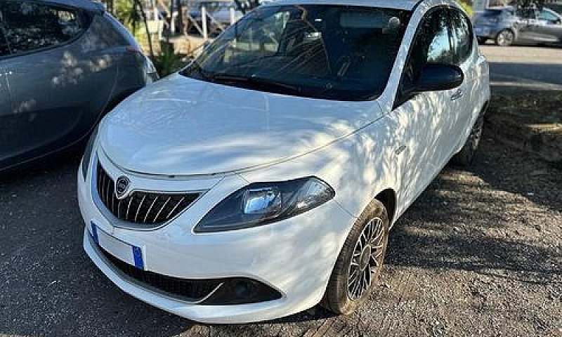 Lancia Ypsilon 1.0 F...