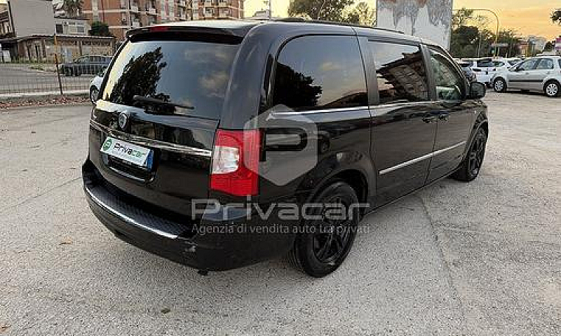 Lancia Voyager 2.8 T...