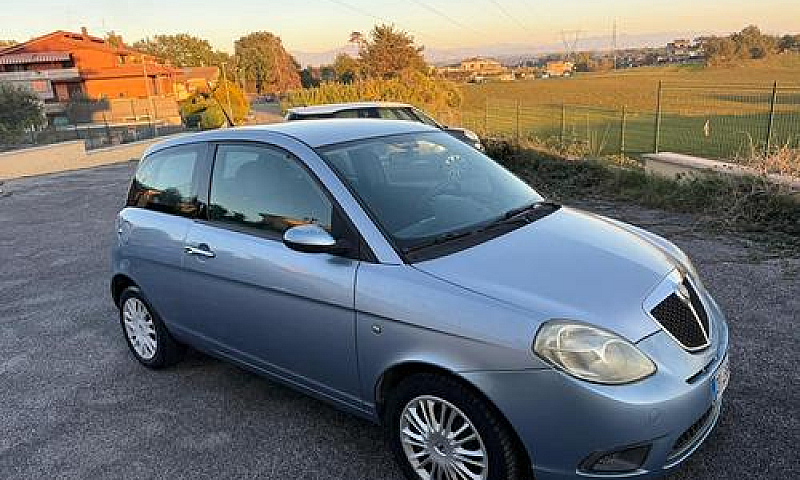 Lancia Ypsilon 1.3 M...