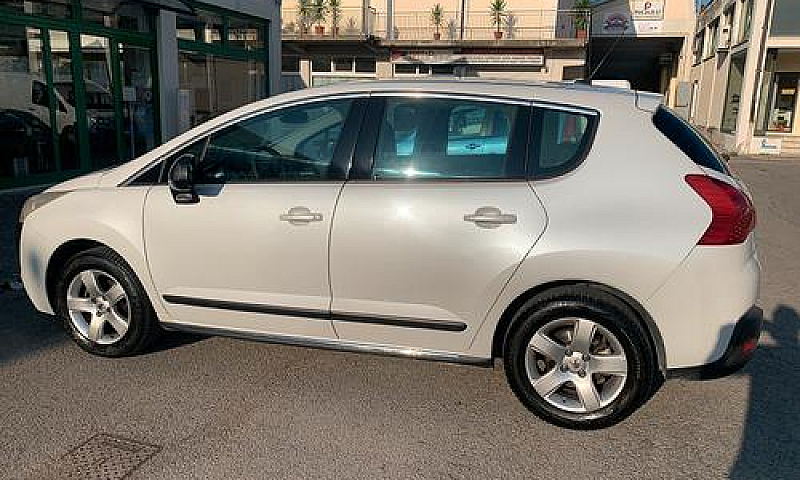 Peugeot 3008...