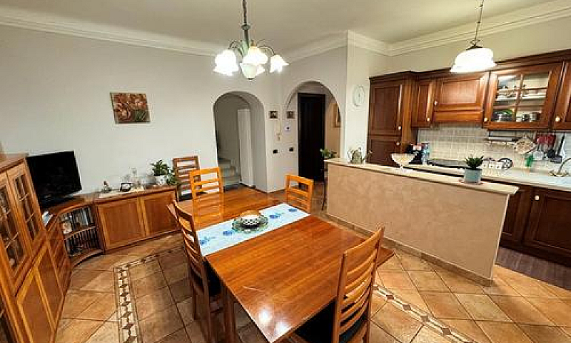 Casa Indipendente Ri...