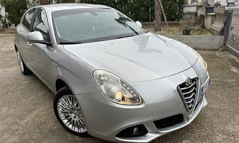 Alfa Romeo Giulietta...