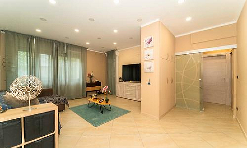 Appartamento Mq. 101...