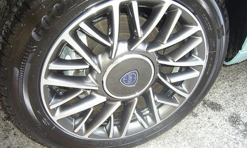 Lancia Ypsilon 1.2 6...