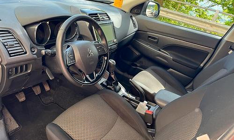 Mitsubishi Asx - 202...