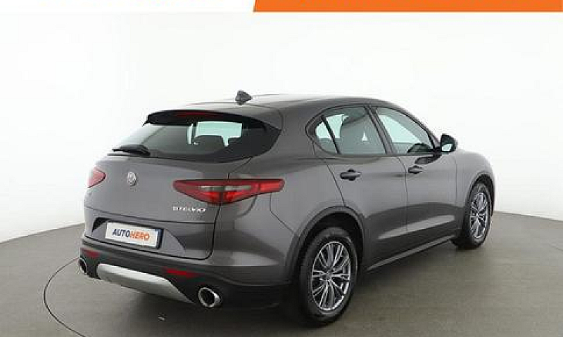 Alfa Romeo Stelvio H...