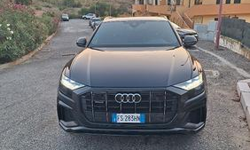 Audi Q8. 286Cv  Slin...