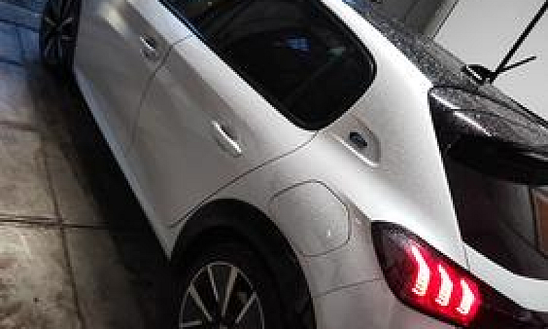 Peugeot 208 2ª Serie...