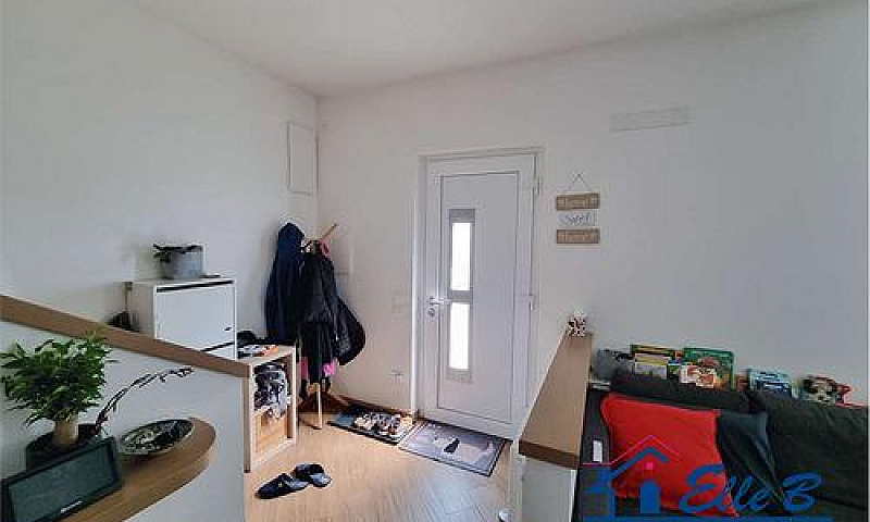 Villa A Schiera Tric...