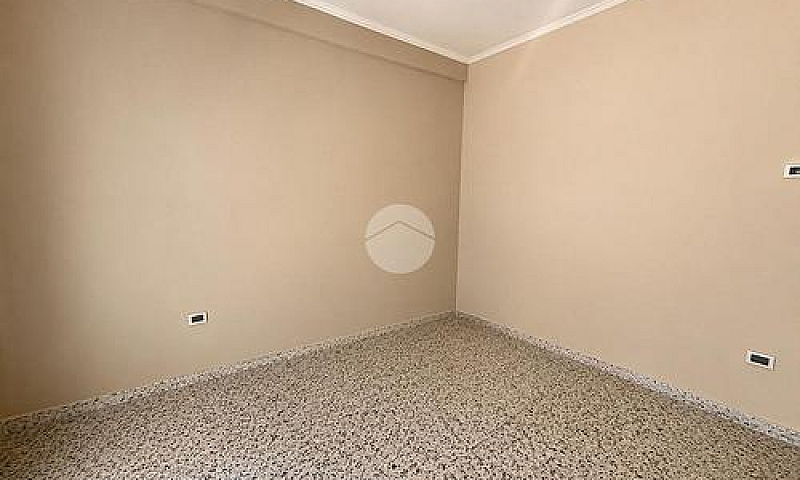 3 Locali A Foggia...