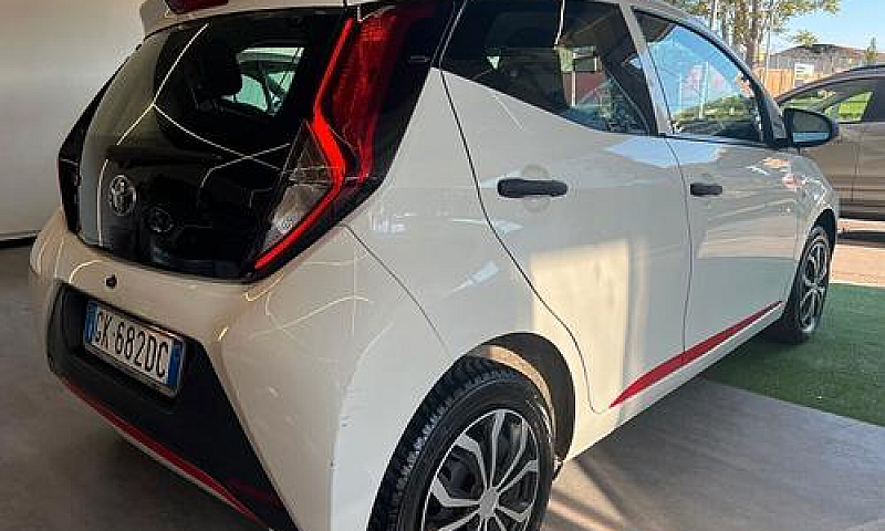 Toyota Aygo 1.0 72Cv...