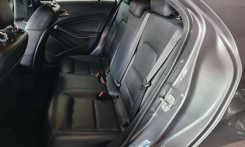Mercedes-Benz A 180 ...