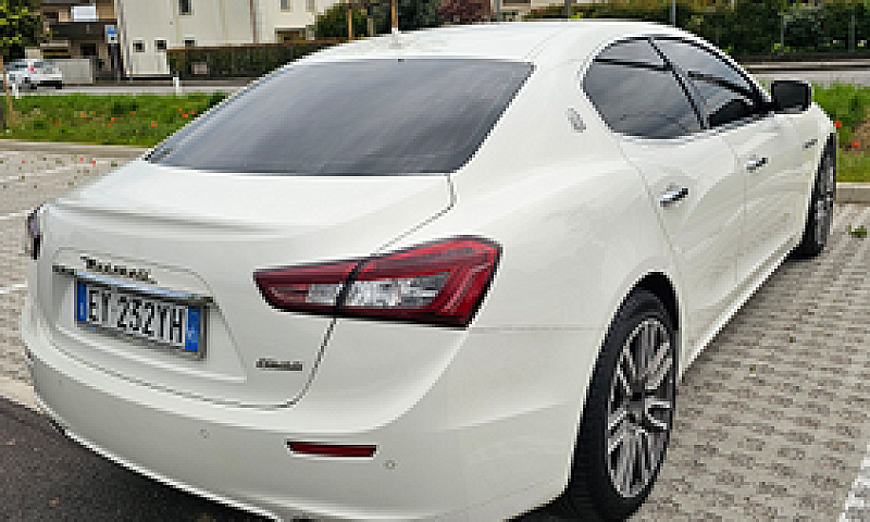 Maserati Ghibli...