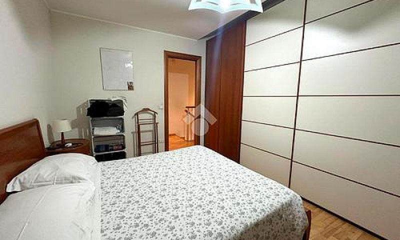 3 Locali A Napoli...
