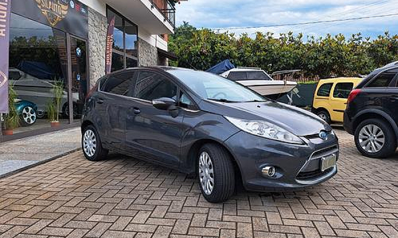Ford Fiesta 1.4 Tdci...