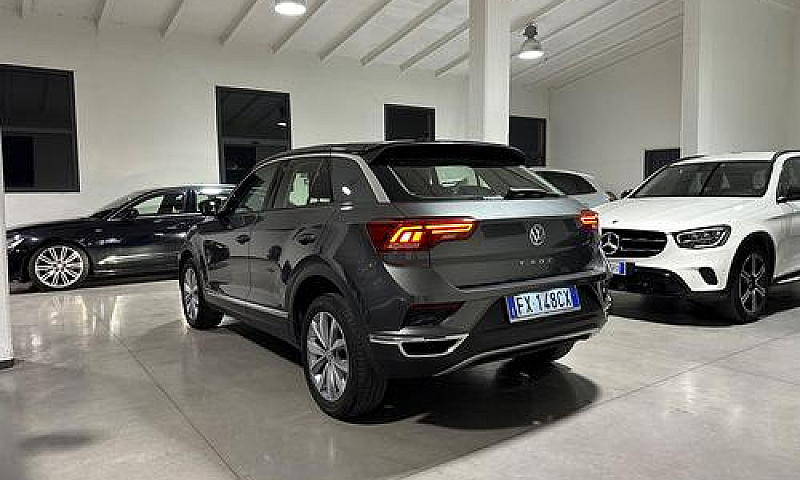 Volkswagen T-Roc 1.5...