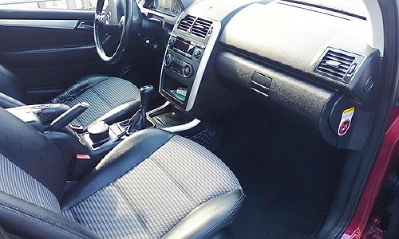 Vendo Mercedes Class...