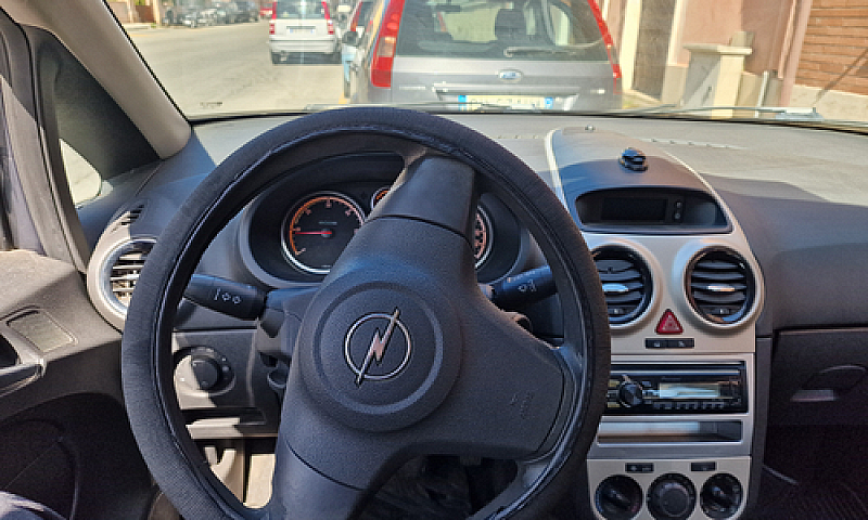 Corsa Iv 2006 5P 1.3...