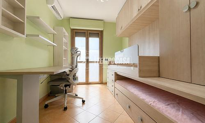 Quadrilocale In Picc...