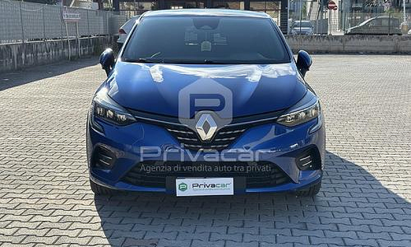 Renault Clio Full Hy...